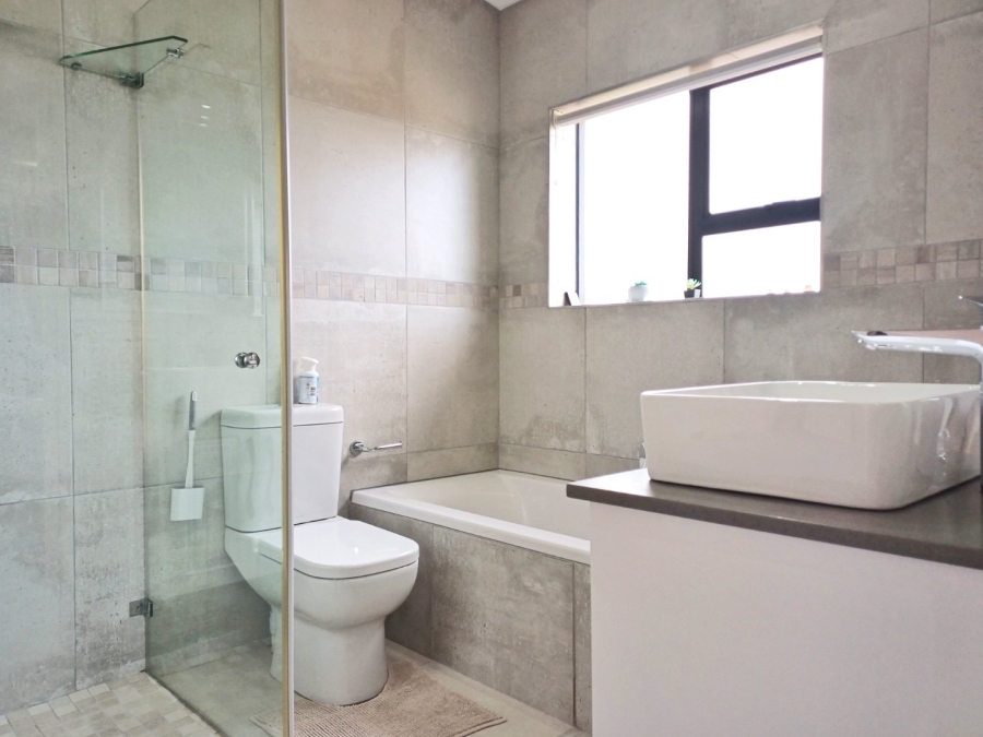 4 Bedroom Property for Sale in Tergniet Western Cape